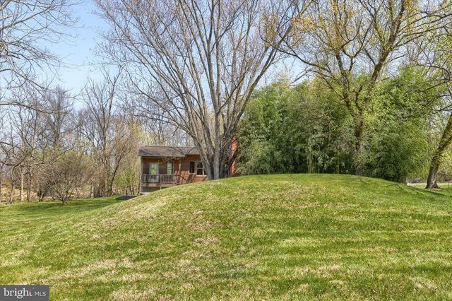 360 FRANKLIN CHURCH RD, Dillsburg, PA 17019