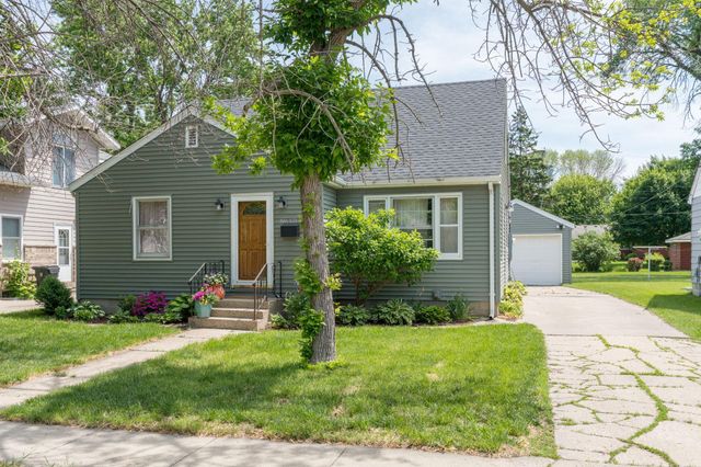 121 Winkler Street, Mankato, MN 56001