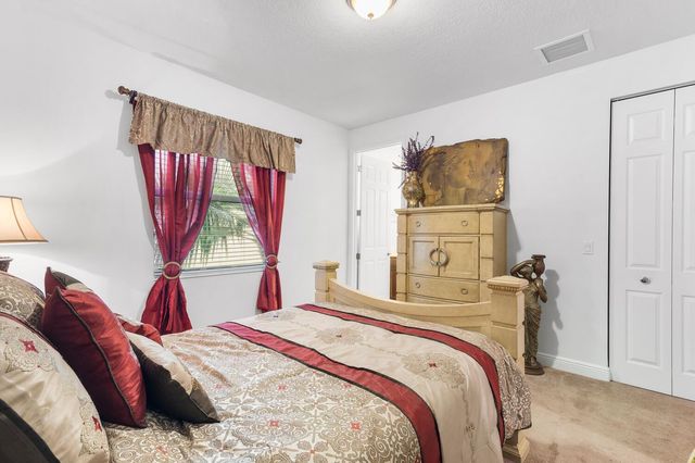 12170 SW Bennington Circle, Port St Lucie, FL 34987