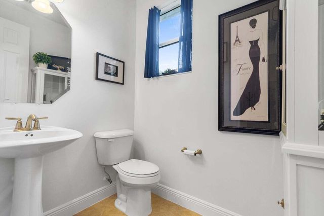 12170 SW Bennington Circle, Port St Lucie, FL 34987