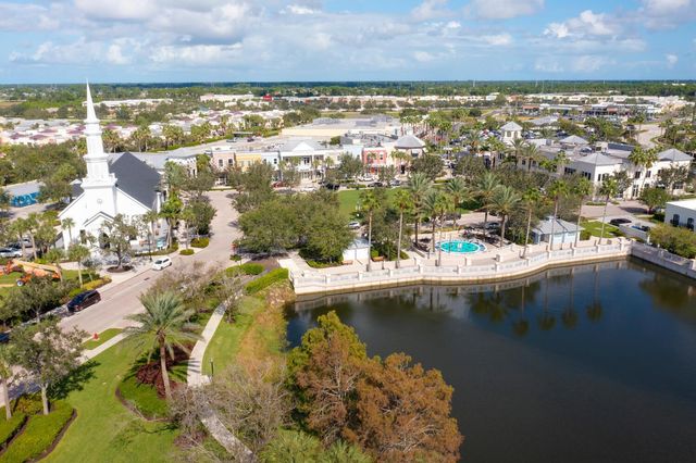 12170 SW Bennington Circle, Port St Lucie, FL 34987