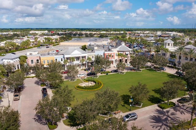 12170 SW Bennington Circle, Port St Lucie, FL 34987