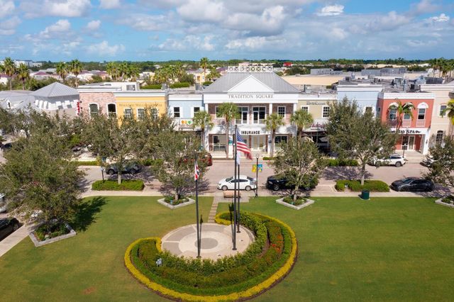 12170 SW Bennington Circle, Port St Lucie, FL 34987