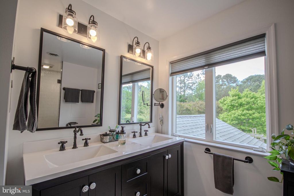 Image 28 of property listing at 30119 PROVIDENCE DR, Salisbury, MD 21804