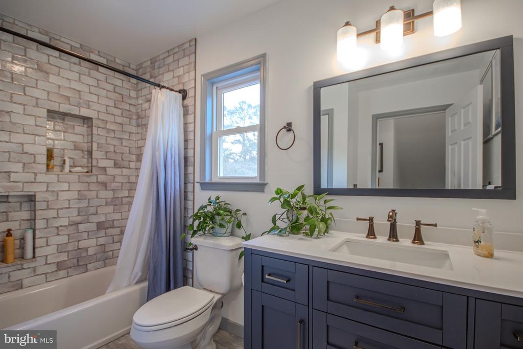Image 36 of property listing at 30119 PROVIDENCE DR, Salisbury, MD 21804