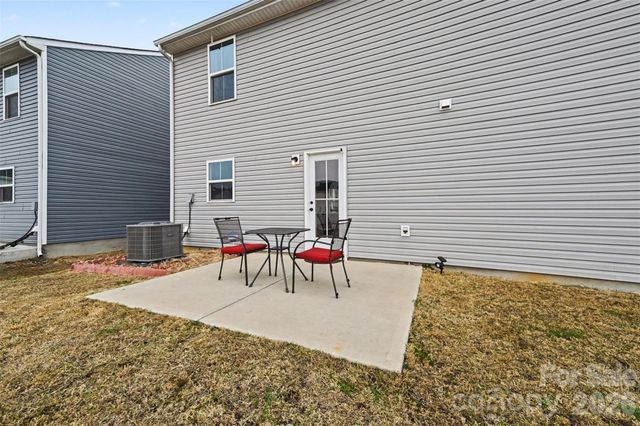 5141 Rustling Pines Court, Charlotte, NC 28215