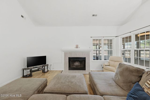 619 E Telfair Circle, Wilmington, NC 28412