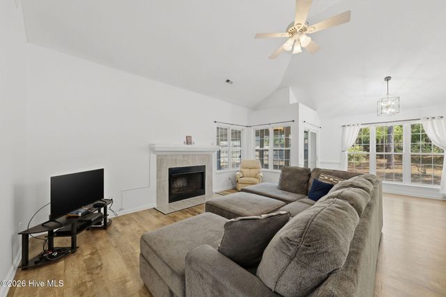 619 E Telfair Circle, Wilmington, NC 28412