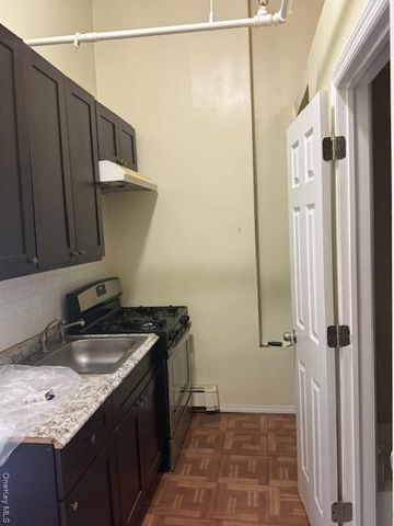 504 Willoughby Avenue, Brooklyn, NY 11206