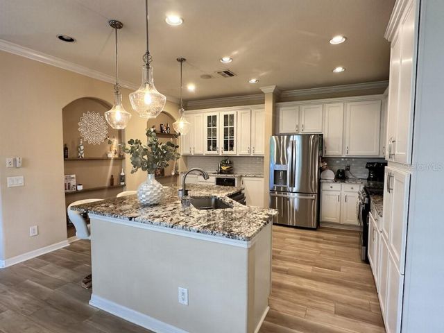 11107 GREEN PARK CIRCLE, Tampa, FL 33626