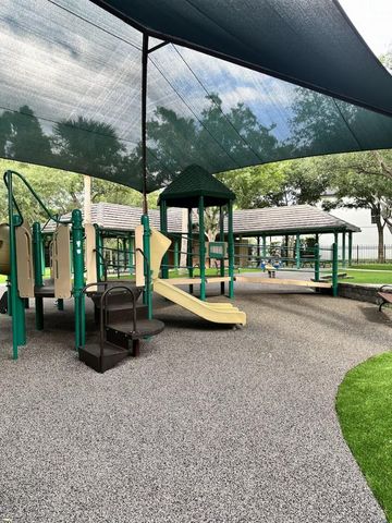 11107 GREEN PARK CIRCLE, Tampa, FL 33626