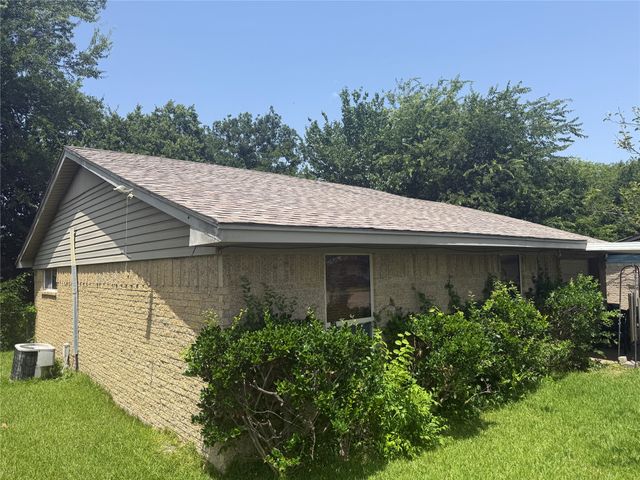 309 Dogwood Lane, Wilmer, TX 75172