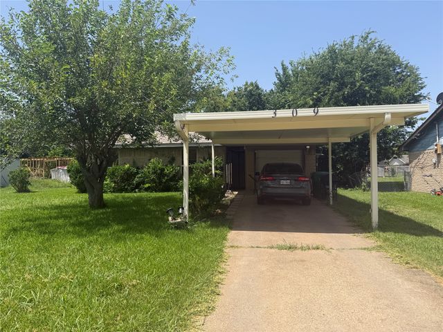 309 Dogwood Lane, Wilmer, TX 75172