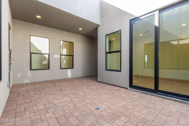 5713 E RANCHO CALIENTE Drive, Cave Creek, AZ 85331