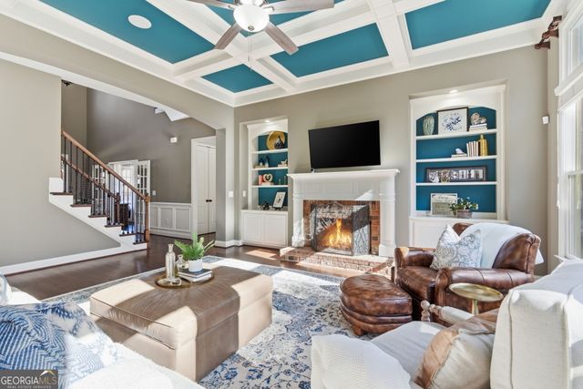 617 Rocky Creek Point, Woodstock, GA 30188