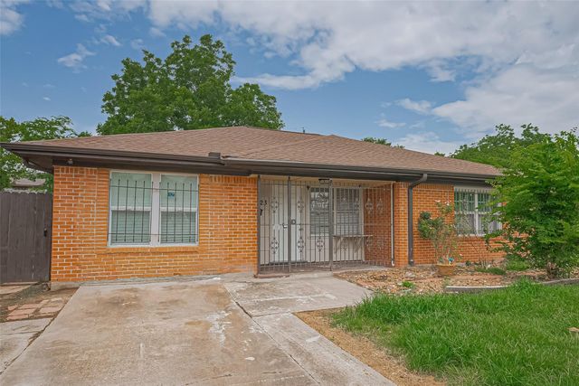 423 Gammon Drive, Houston, TX 77022