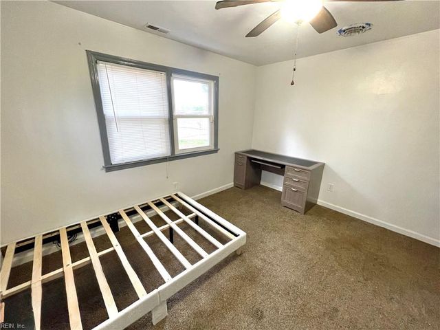 1341 Devonshire CT, Suffolk, VA 23434