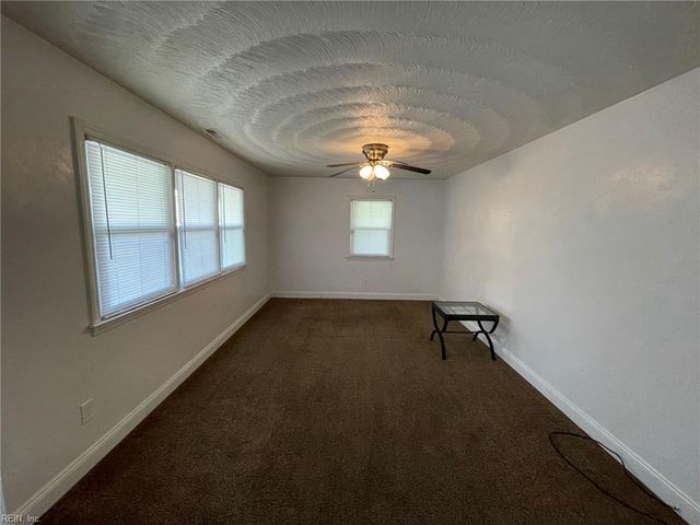1341 Devonshire CT, Suffolk, VA 23434