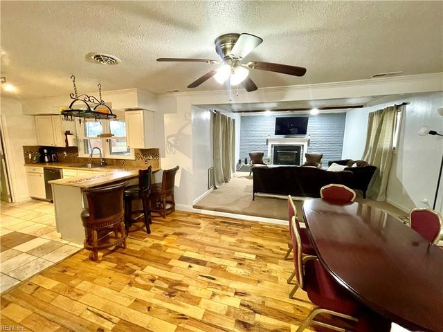 1341 Devonshire CT, Suffolk, VA 23434