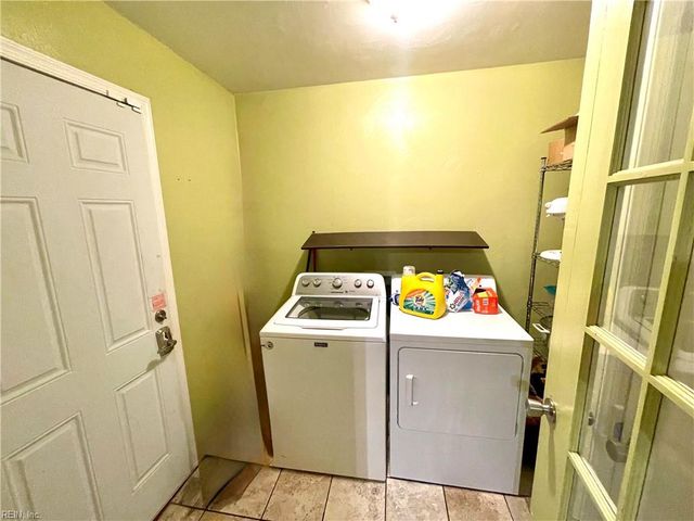 1341 Devonshire CT, Suffolk, VA 23434