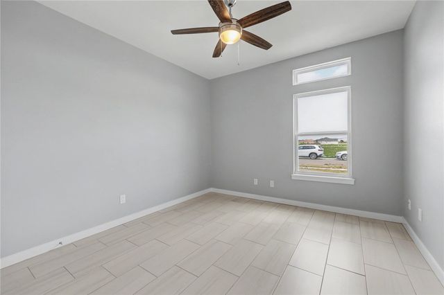 6865 Riesling St, Corpus Christi, TX 78414