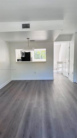 8240 SW 149th Ct 7-205, Miami, FL 33193