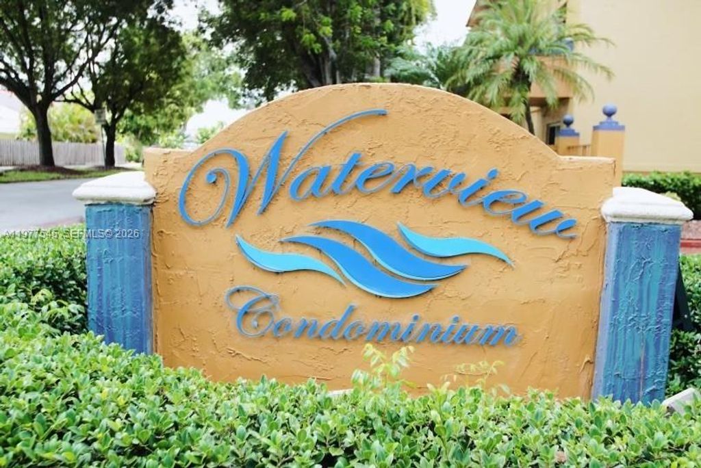 8240 SW 149th Ct 7-205, Miami, FL 33193