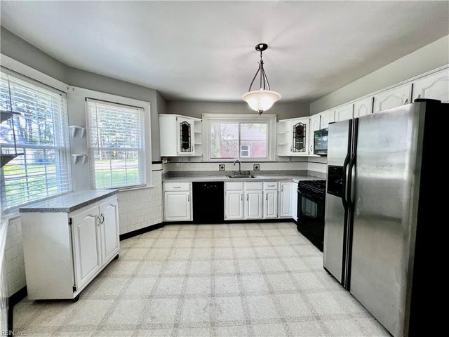 3707 Riverside DR, Norfolk, VA 23502