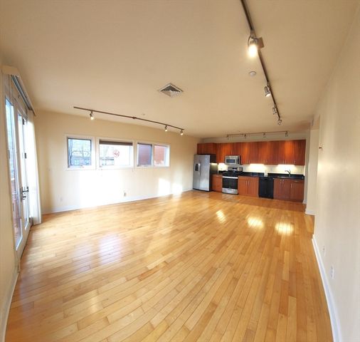24 Bay State Road 11, Cambridge, MA 02138