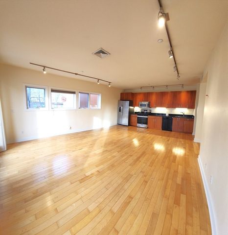 24 Bay State Road 11, Cambridge, MA 02138