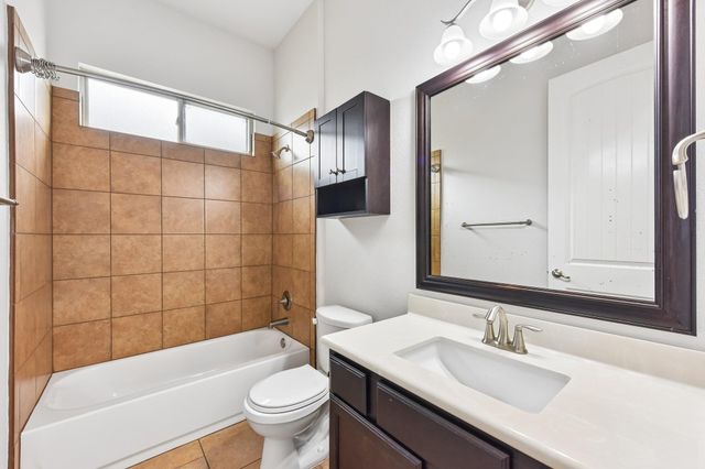 266 Willow Walk CV, Austin, TX 78737