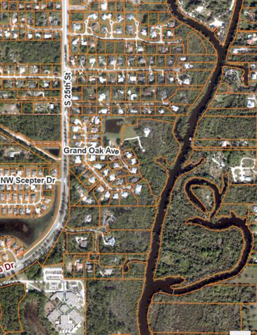 104 NE Charleston Oaks Drive, Port St. Lucie, Port St Lucie, FL 34983