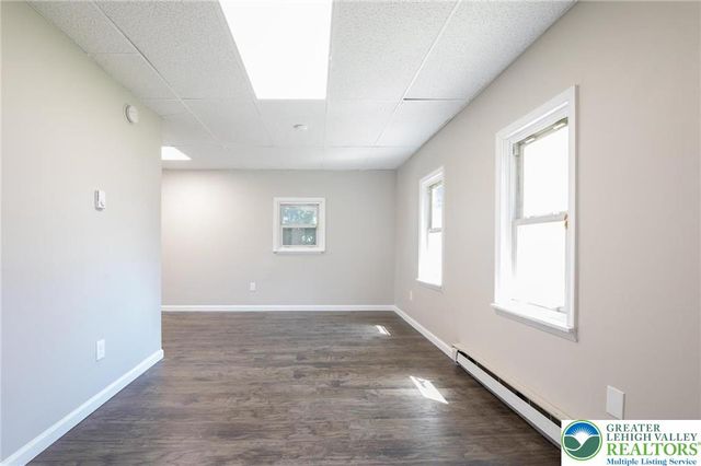 1240 Pembroke Road 1, Freemansburg Boro, PA 18017