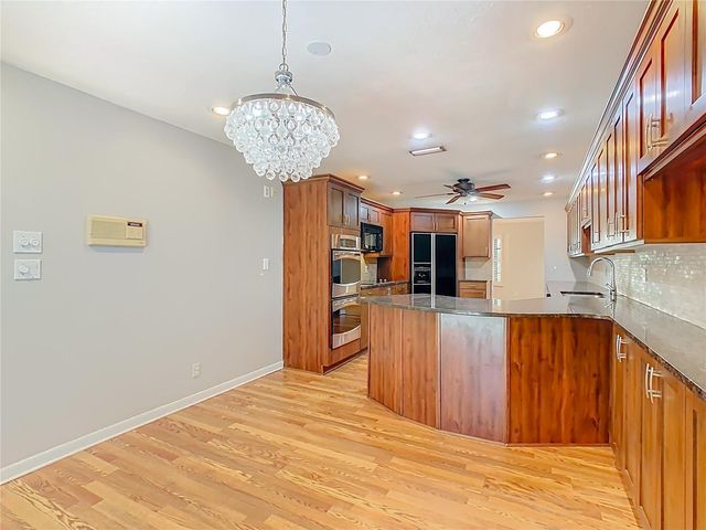 35 BAYWOOD COURT, Palm Harbor, FL 34683