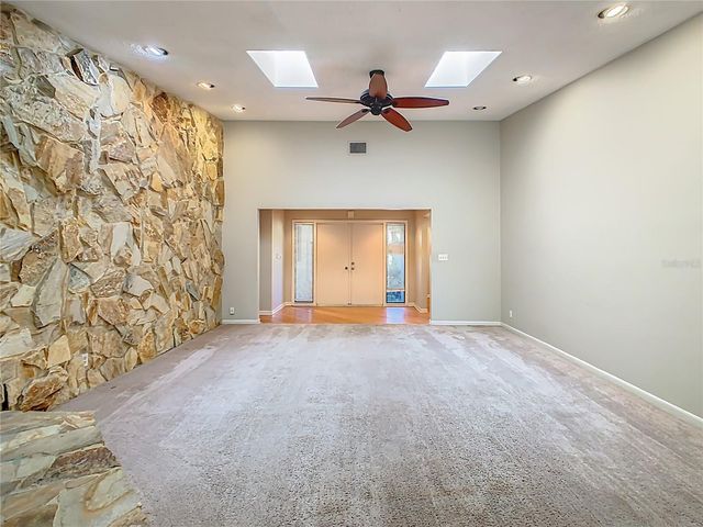 35 BAYWOOD COURT, Palm Harbor, FL 34683