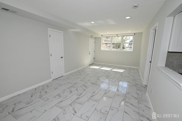 271 College Drive, Edison, NJ 08817