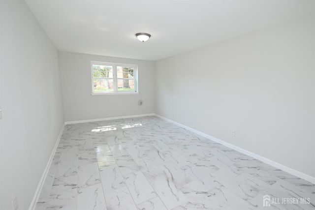 271 College Drive, Edison, NJ 08817
