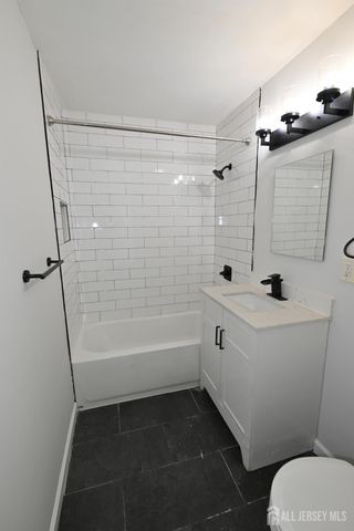 271 College Drive, Edison, NJ 08817