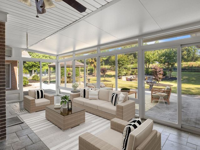 112 Linkside Drive, Taylors, SC 29687