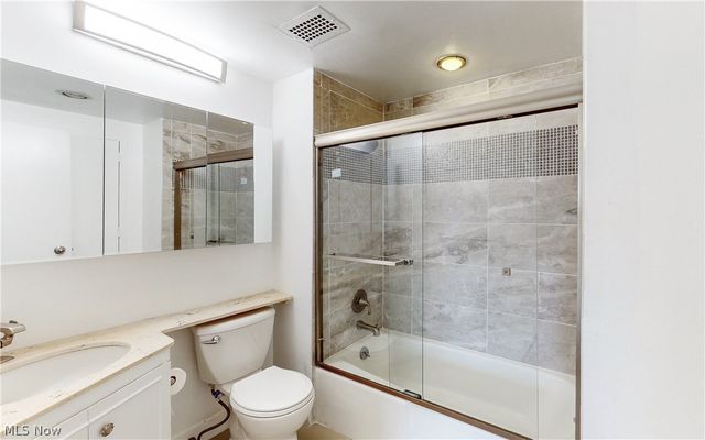 1 Bratenahl Place 502, Bratenahl, OH 44108