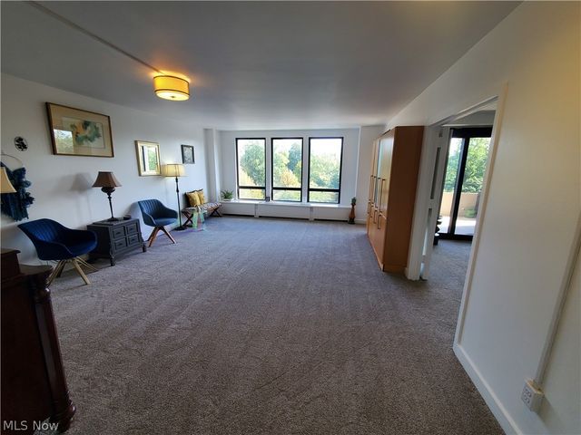 1 Bratenahl Place 502, Bratenahl, OH 44108