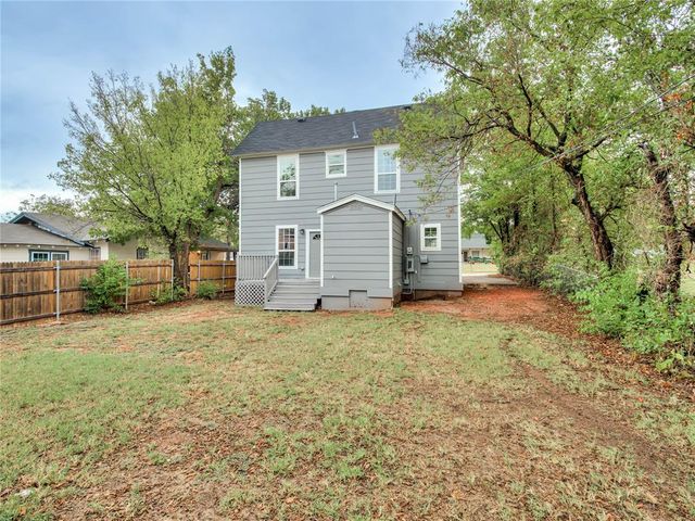 517 E Perkins Avenue, Guthrie, OK 73044