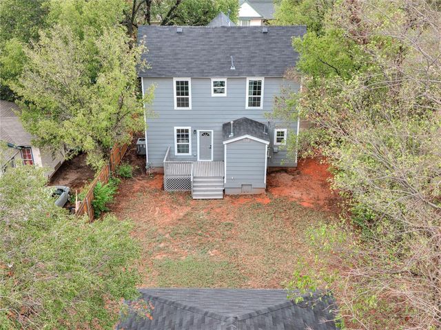517 E Perkins Avenue, Guthrie, OK 73044