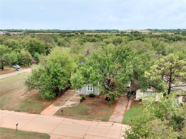 517 E Perkins Avenue, Guthrie, OK 73044