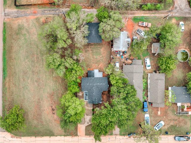 517 E Perkins Avenue, Guthrie, OK 73044