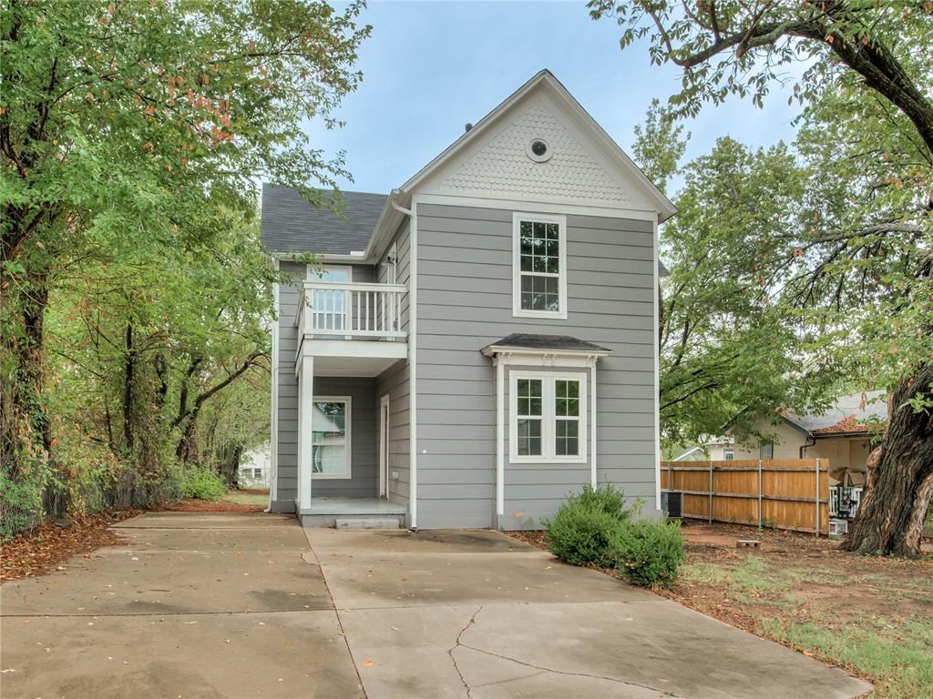 517 E Perkins Avenue, Guthrie, OK 73044