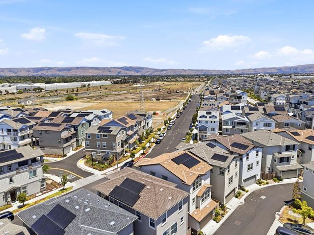 9865 Seawind Way, Newark, CA 94560
