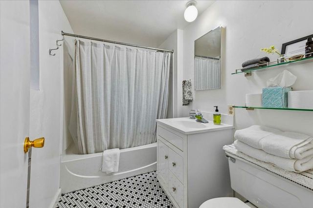 10462 Boulder St, Nevada City, CA 95959