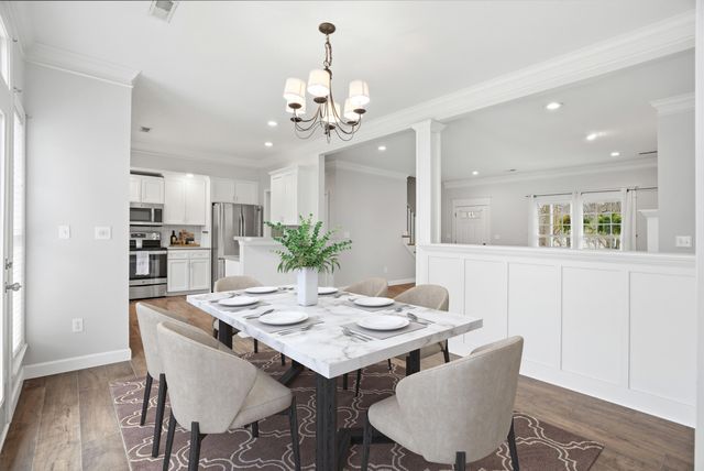 2502 CORONA RD, Columbia, MO 65203