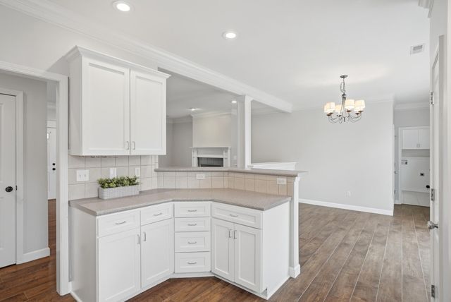 2502 CORONA RD, Columbia, MO 65203